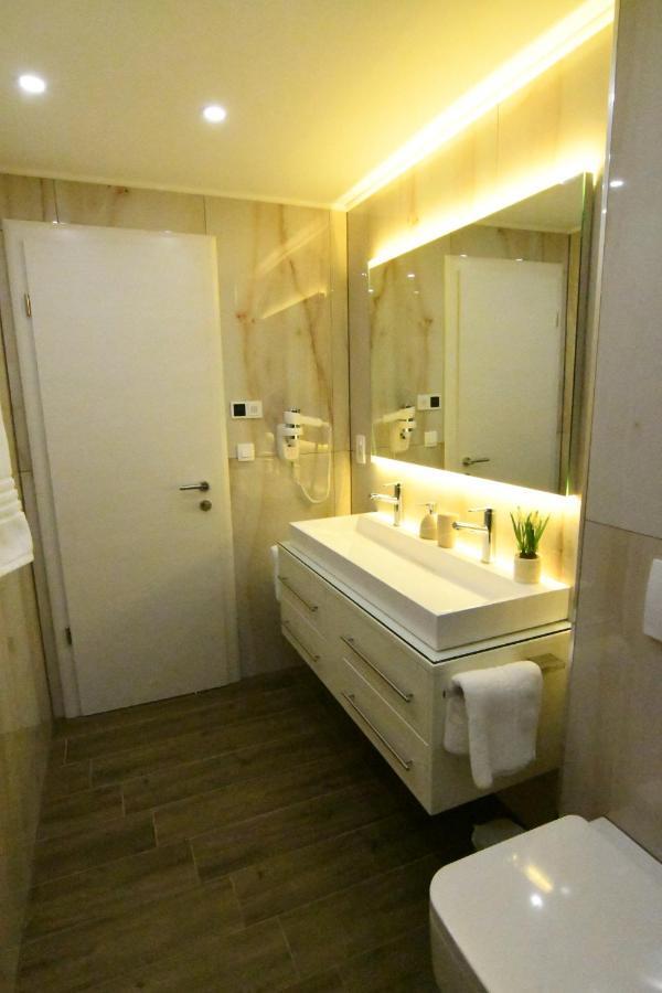 טרוגיר Holiday Luxury Resort Sundance מראה חיצוני תמונה