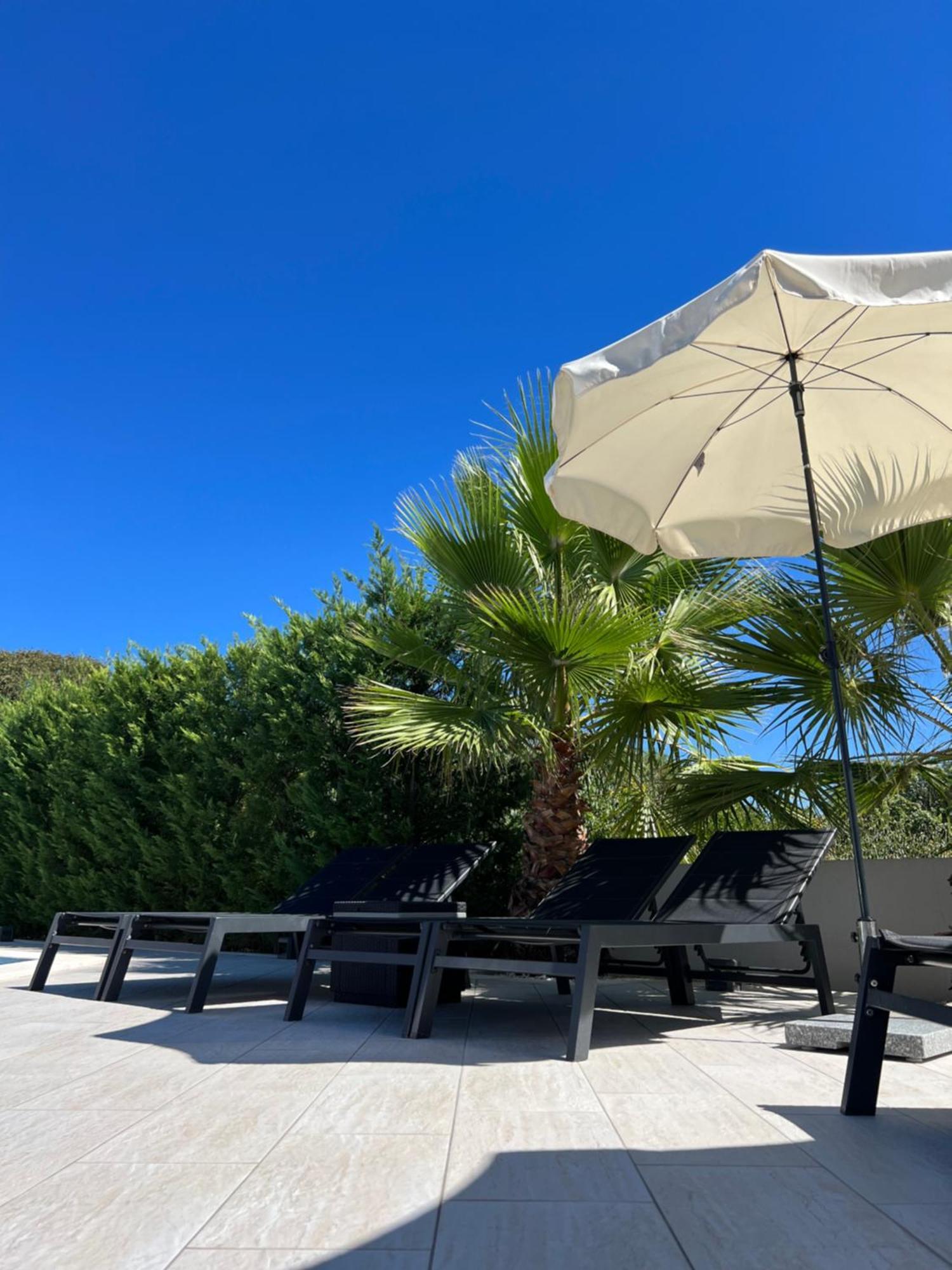 טרוגיר Holiday Luxury Resort Sundance מראה חיצוני תמונה